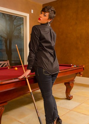 Cosmid invites you to browse their xxx photos with Annalise exhibit hot form